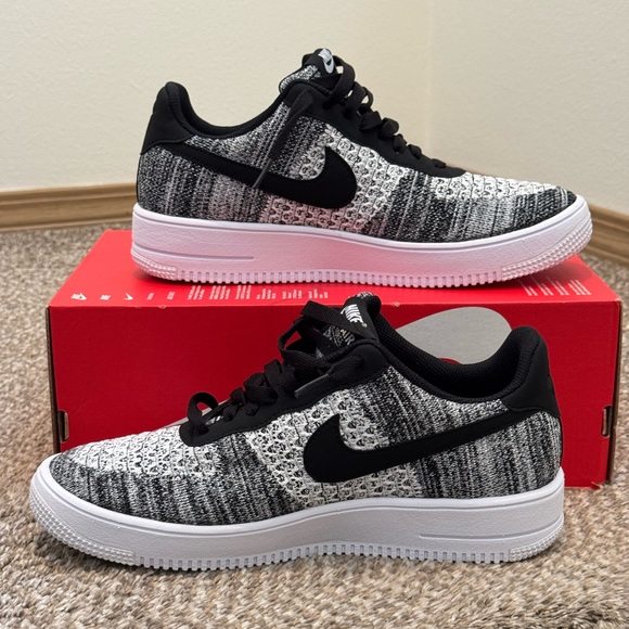 SOLD - Picture 2 of 6